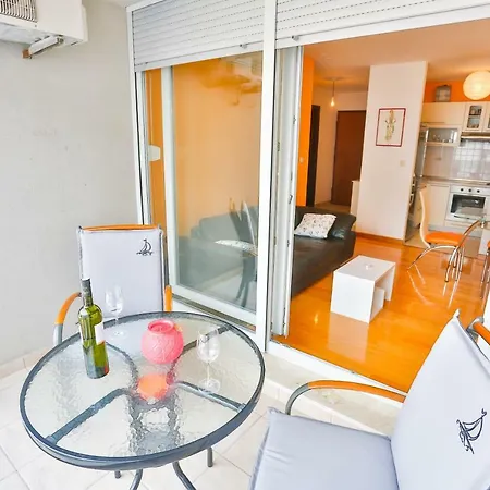 Ibis Apartament *