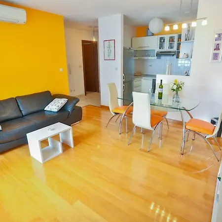 Ibis Apartament *